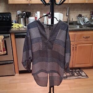 BCBGMaxAzria Navy and Gray V-Neck Striped Tunic Blouse